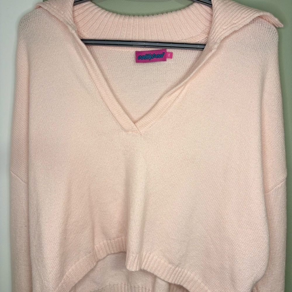 New Edikted Soft Pink V-Neck Sweater